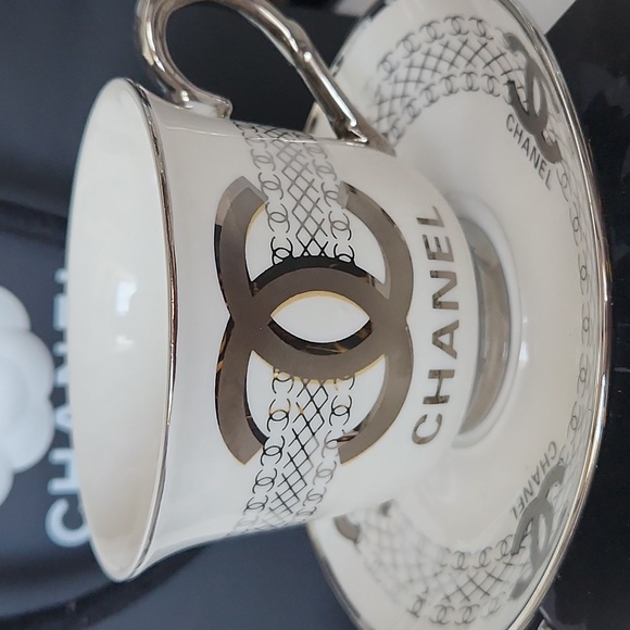 CHANEL Coffee/Tea cup, white/silver - Picture 2 of 6